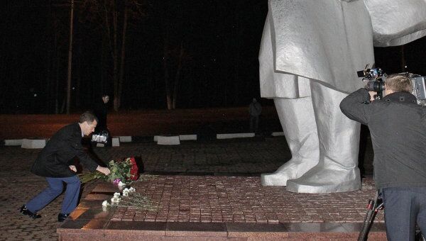 Президент РФ Д.Медведев почтил память героев Великой Отечественной войны