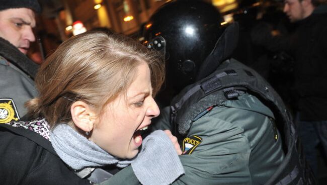 Митинг на Триумфальной площади в Москве