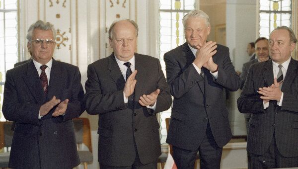 8 декабря 1991 года Россия, Белоруссия и Украина подписали Соглашение о создании Содружества Независимых Государств