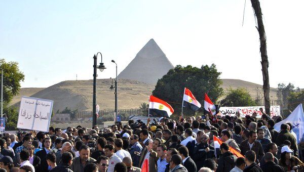 В Каире прошли митинги в поддержку египетского туризма