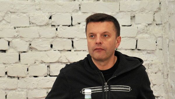 Журналист Леонид Парфенов на первом открытом заседании оргкомитета митинга 24 декабря 
