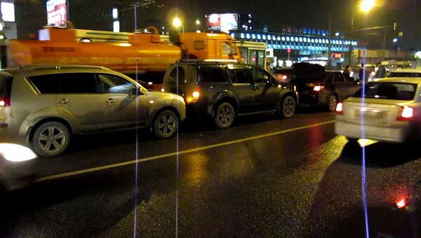 Четыре иномарки столкнулись на Щелковском шоссе