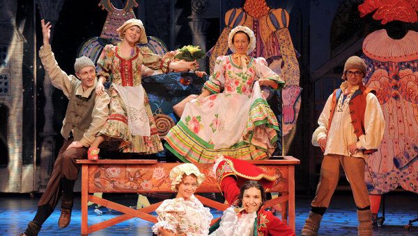 Фрагмент спектакля Огниво в постановке Терезы Дуровой в Театриуме на Серпуховке 