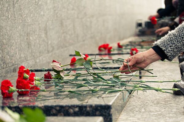 Захоронение останков 72 защитников Севастополя на 35-ой бата