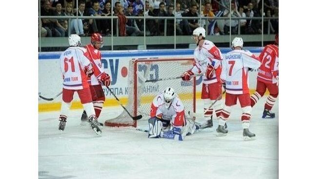 На льду красноярского СК Арена. Север пройдут первые хоккейные матчи