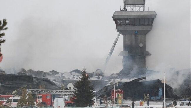 Пожар в здании красноярского аэропорта Черемшанка