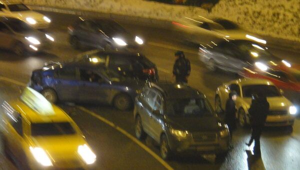 Пять автомобилей столкнулись на Ленинском проспекте в Москве