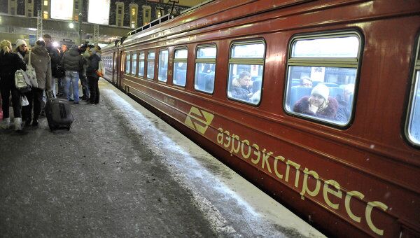 Прибытие аэроэкспресса из Домодедово на Павелецкий вокзал