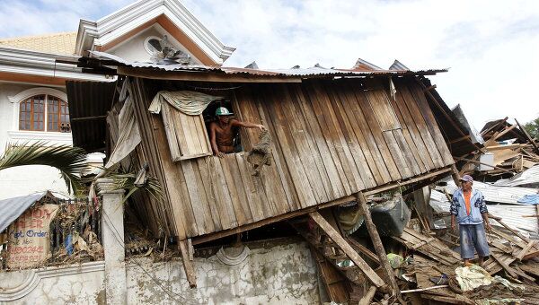 Более тысячи человек стали жертвами тропического шторма на Филиппинах