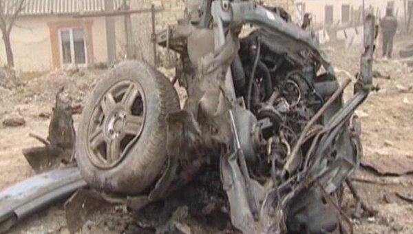 Автомобиль превратился в груду металла после взрыва в Дагестане