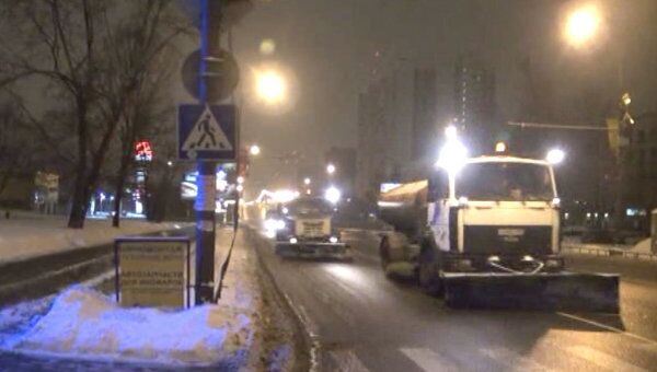 Снегоуборочная техника в Москве работает в усиленном режиме