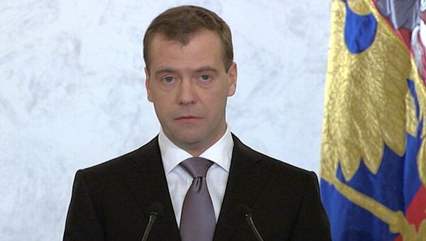Медведев предложил создать независимое от владельцев общественное ТВ
