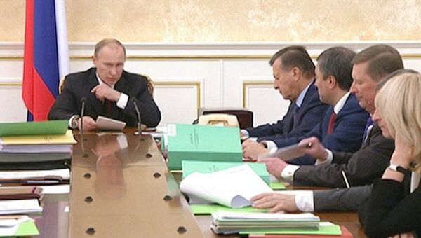 Путин дал неделю на подготовку проектов поручений по посланию президента РФ