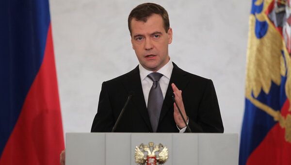 Медведев внес в ГД проект об упрощении регистрации партий с 2013 года