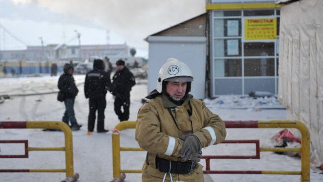 Пожар на вещевых складах в Екатеринбурге локализован