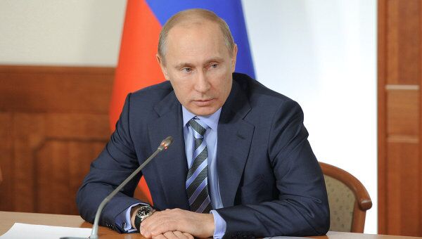 Путин предложил провести в сети дискуссию о прозрачности выборов-2012