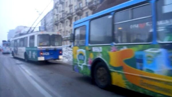 Движение троллейбусов было нарушено из-за сугробов в центре Москвы