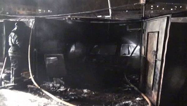 Один человек пострадал при пожаре в гаражах на юге Москве