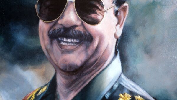 Портрет Саддама Хусейна. Архив