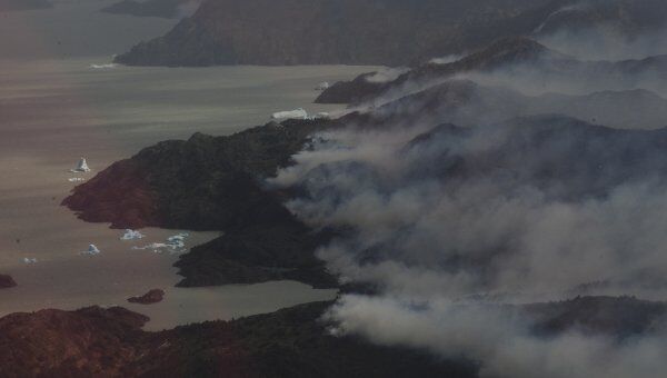 Пожар в заповеднике Торрес-дель-Пайне в Патагонии