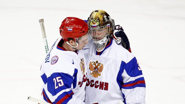 Евгений Кузнецов и Андрей Василевский (слева направо)
