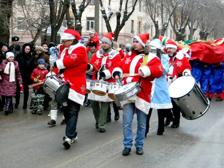 Праздничное мероприятие проходило под звуки барабанов.