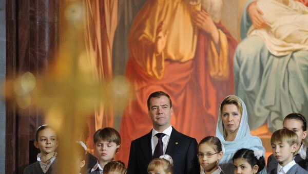 Президент РФ Д.Медведев на Роджественской службе в храме Христа Спасителя