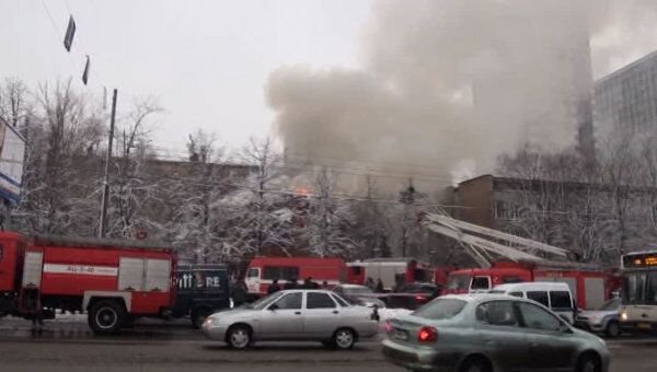 Пожар после взрыва газа в московском ресторане. Видео очевидца