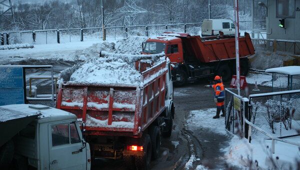 Снегоплавильные пункты Москвы работают в усиленном режиме
