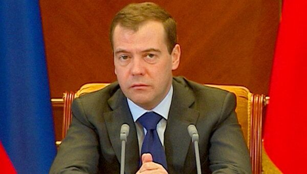 Медведев назвал проблему, которая косит малый бизнес России