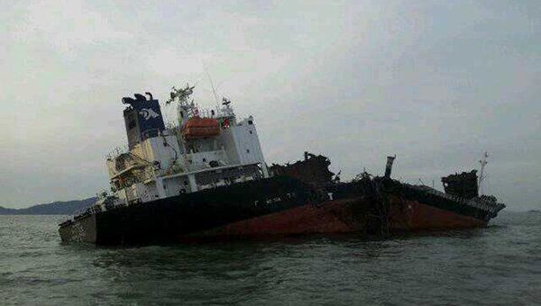 Крушение танкера в Желтом море