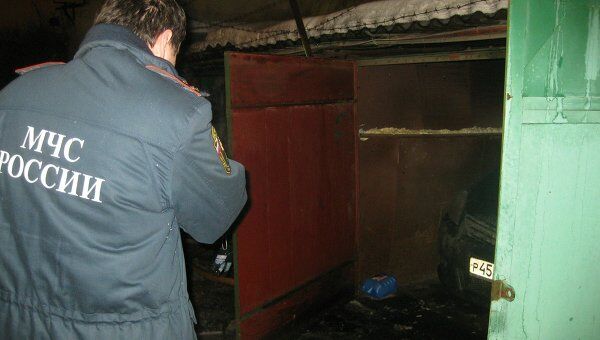 Skoda сгорела в гараже на востоке Москвы