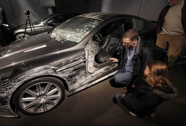 Автомобиль Aston Martin DB5, снимавшйся в фильме о Джеймсе Бонде «Квант милосердия»