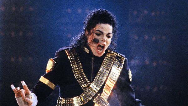 Королю поп-музыки Майклу Джексону исполняется 50 лет