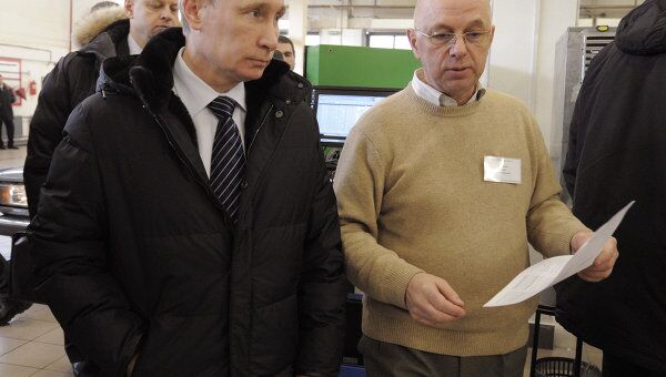 Посещение В. Путиным пункта технического осмотра автотранспортных средств в столичном районе Строгино