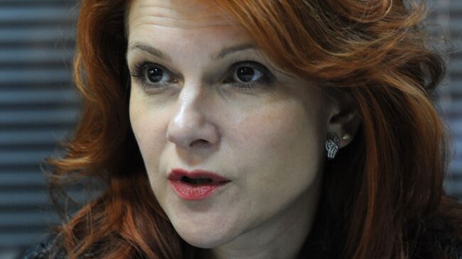 Елена Липцер