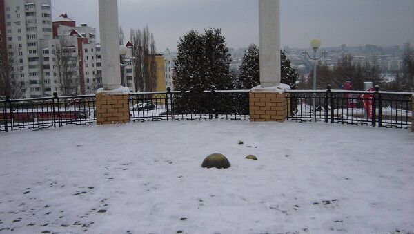 В Белгороде упала скульптура Мечта