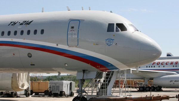 Самолет Ту-214. Архив
