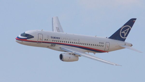 Самолет Сухой Суперджет-100 (Sukhoi Superjet 100). Архив