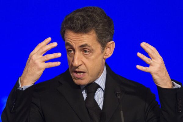 Николя Саркози выступает перед иностранным дипломатами