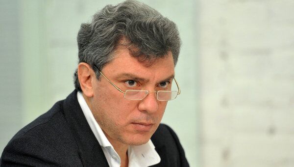 СК отверг обвинения Немцова в попытке замять дело о прослушивании