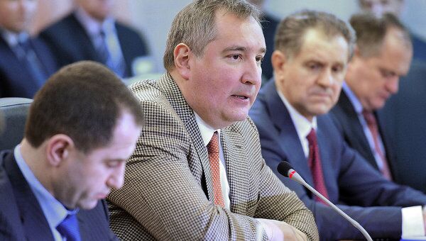 Дмитрий Рогозин провел совещание по стрелковому оружию на заводе Ижмаш