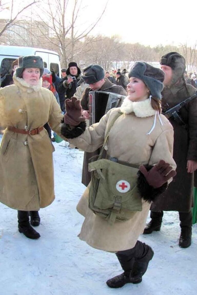 Концерт художественной самодеятельности прямо на поле боя по