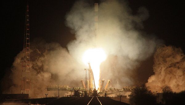 Запуск ракеты Союз-У с грузовым кораблем Прогресс М-14М