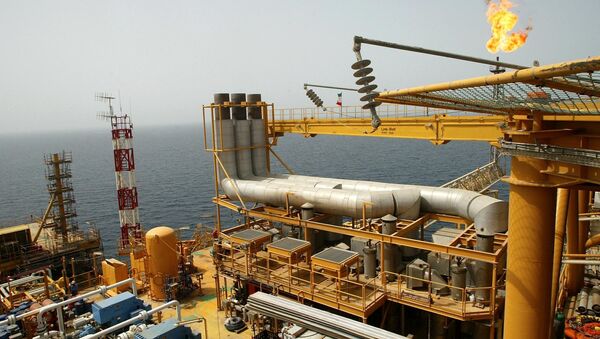 Иран может прекратить продажу нефти до вступления в силу эмбарго ЕС