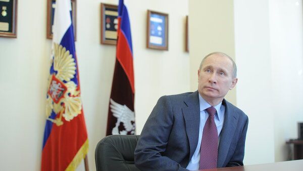 Премьер-министр РФ В.Путин посетил ФМС РФ