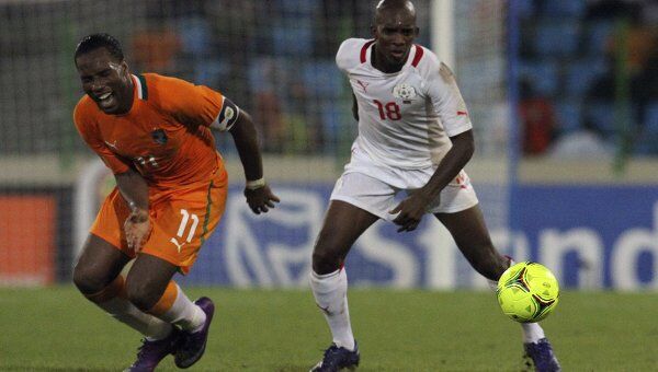 Игровой момент матча Кот-д'Ивуар - Буркина-Фасо