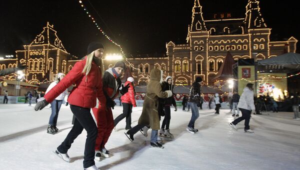 Празднование Дня студента на катке на Красной площади