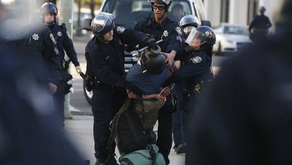 Аресты участников акции Уолл-стрит в Окленде