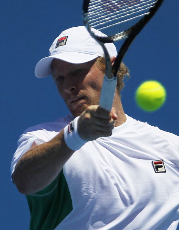 Дмитрий Турсунов в матче первого круга Открытого чемпионата Австралии по теннису 